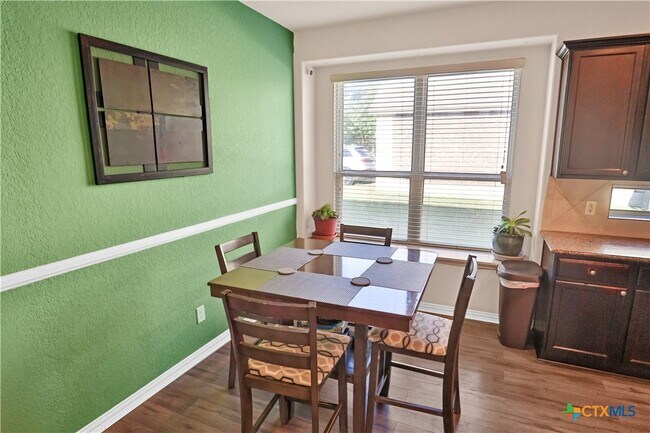 Building Photo - 15523 Birdstone Ln