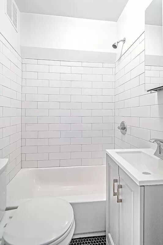 Building Photo - 96 Avenue A