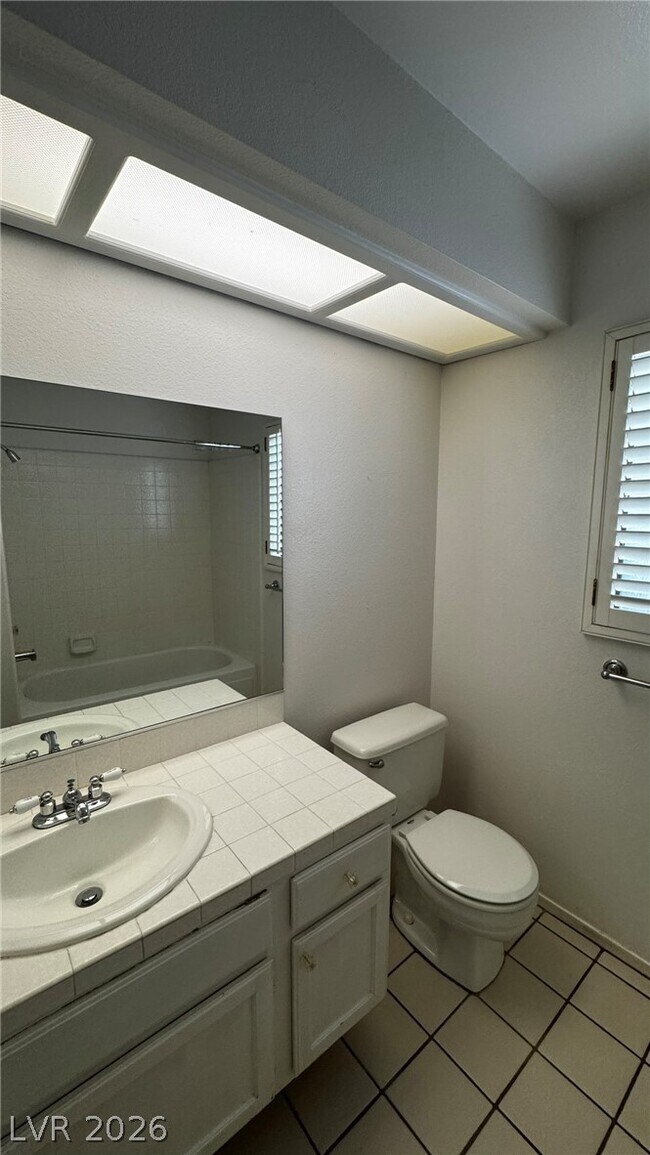 Building Photo - 3025 Harborside Dr