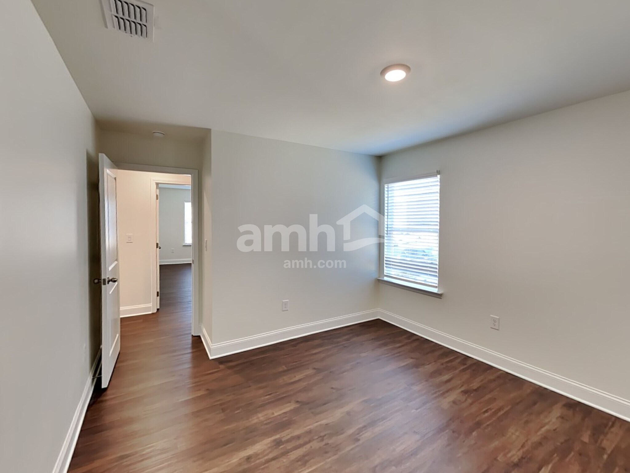 Building Photo - 580 Smt Vw Ln