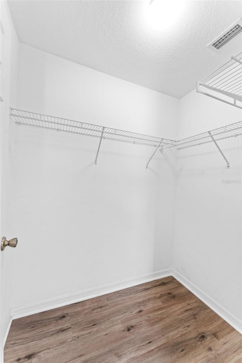 Building Photo - 2661 Oleander Lakes Dr