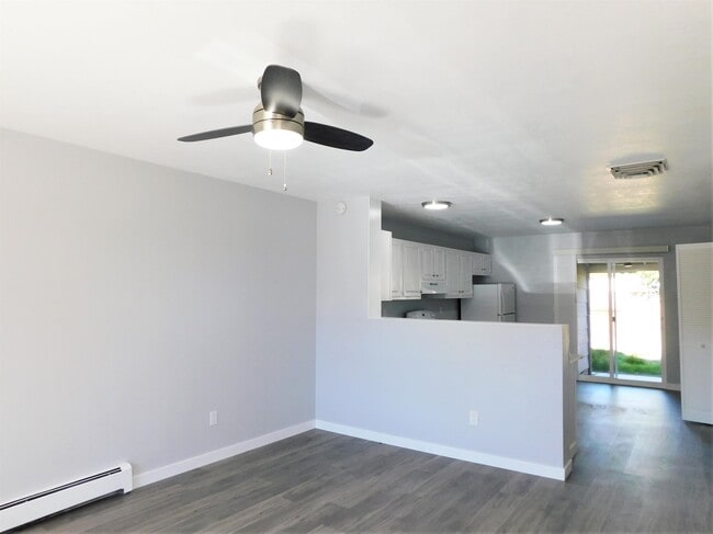 Building Photo - 3236 White Ave