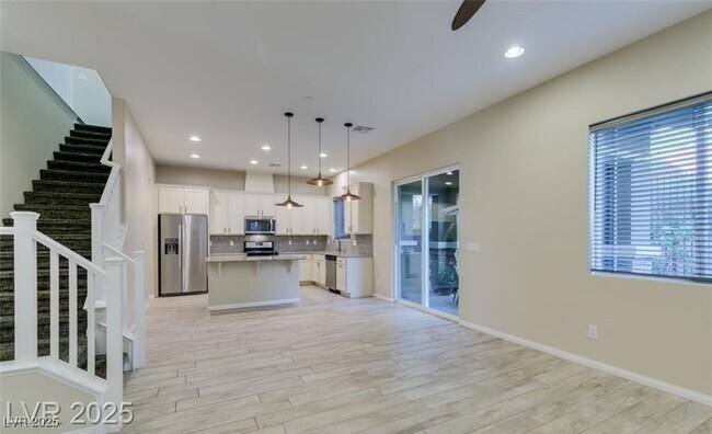 Building Photo - 5697 Garriga Dr