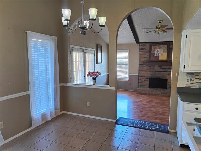 Building Photo - 2513 Crown Cir