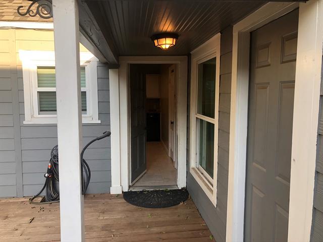 Building Photo - 4332 Calmont Ave