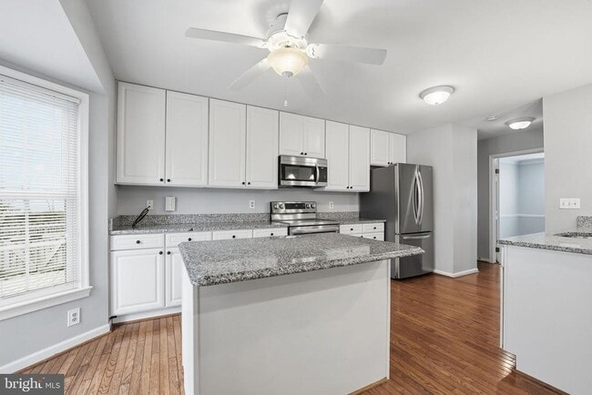 Building Photo - 9236 Northedge Dr