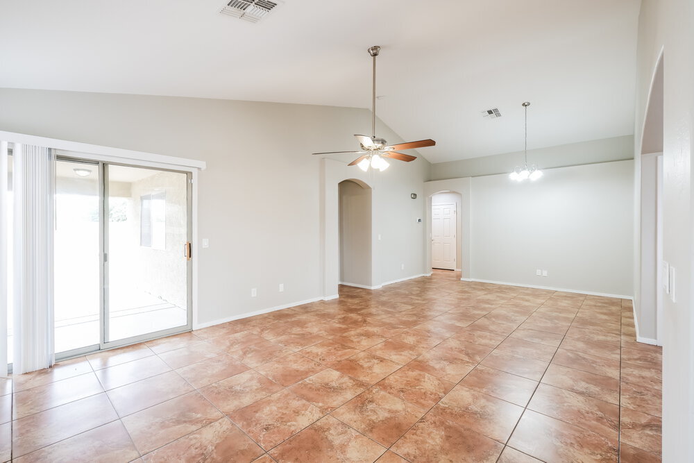 Building Photo - 1604 S 80th Ln