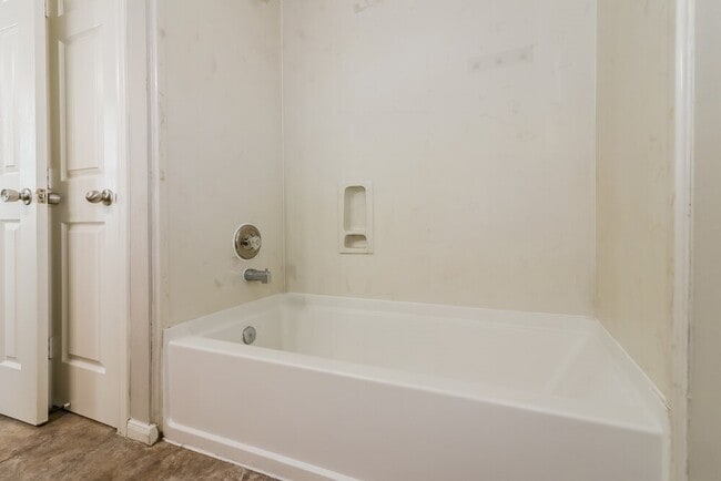 Building Photo - 4906 S Cancun