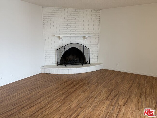 Building Photo - 22041 Pacific Coast Hwy