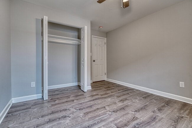 Building Photo - Woodward St