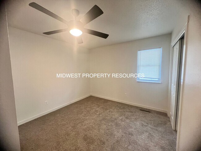 Building Photo - Amazing 3 Bedroom Home!