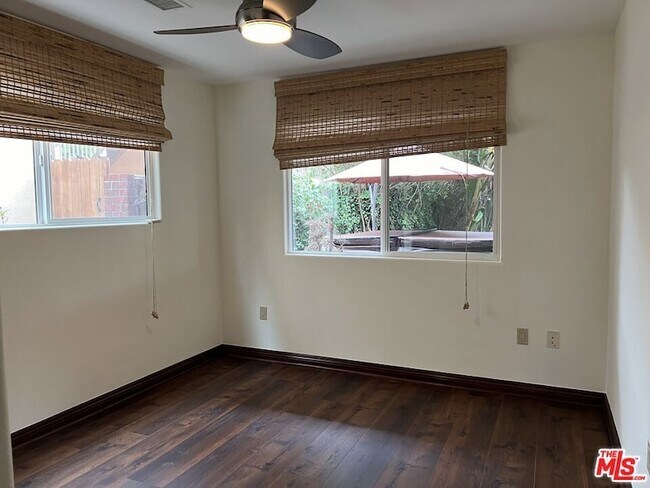 Building Photo - 1019 Camino Real