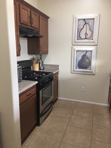 Building Photo - 5310 Colodny Dr