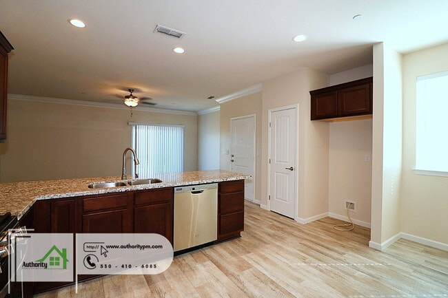 Building Photo - 810 Mission De Oro Dr