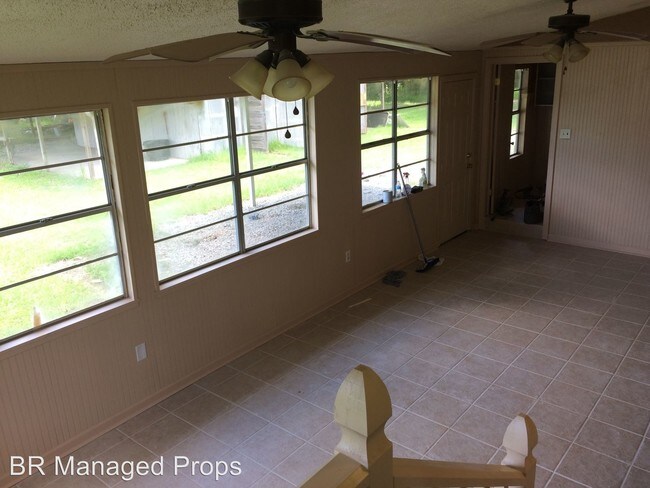 Building Photo - 3 br, 2 bath House - 14793 Frenchtown Rd.