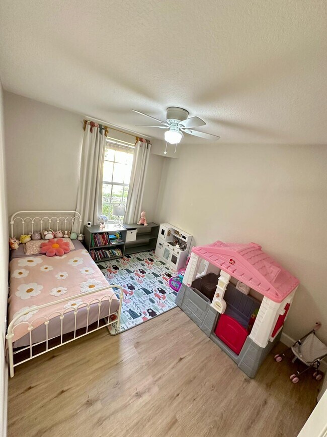 Building Photo - 1809 Belmont Pl