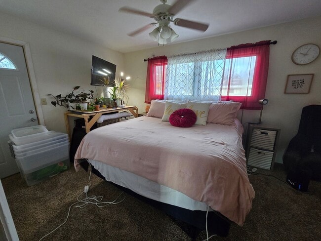 Building Photo - 203 Eisenhower Dr