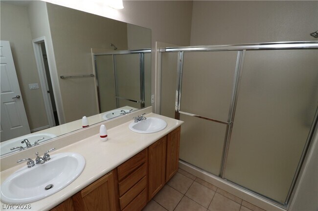 Building Photo - 2169 Shady Side Ct