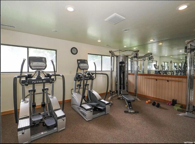 Building Photo - 6881 S Countrywoods Cir