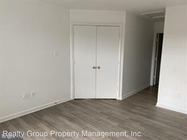 Building Photo - 4 br, 3.5 bath House - 18148 Royal Bonnet ...