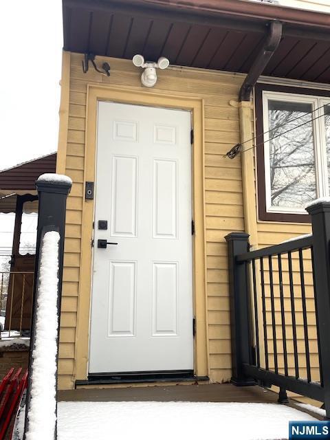 Building Photo - 465 Main 2