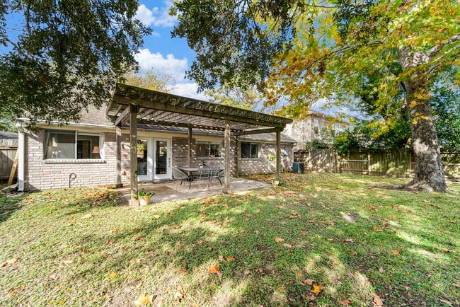 Building Photo - 13231 Harpers Bridge Dr