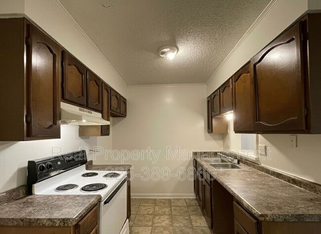 Building Photo - 750 Hospital Rd