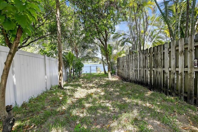 Building Photo - 8201 SW 57th St
