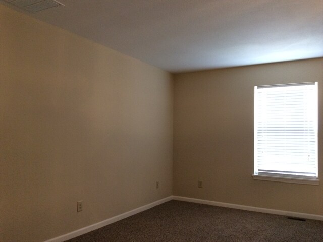 Building Photo - 12693 Glengary Dr