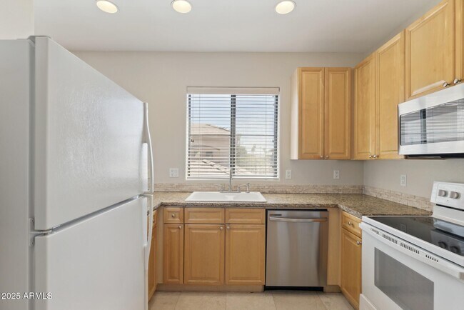Building Photo - 4200 N 82nd St
