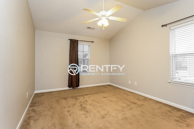 Building Photo - 5191 Liberty Hall Cir