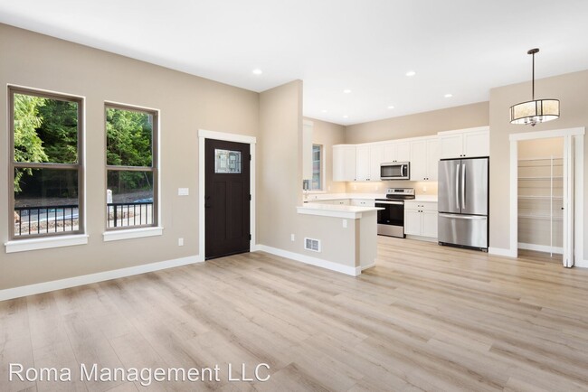 Building Photo - 425 W Lake Samish Dr