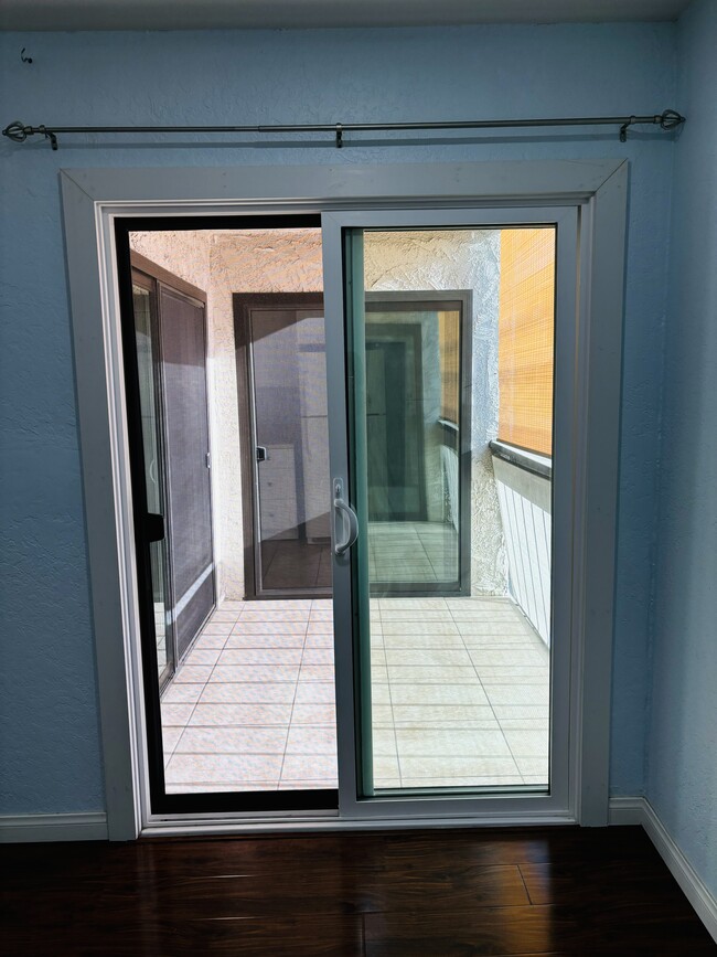 Building Photo - 515 N Jackson St