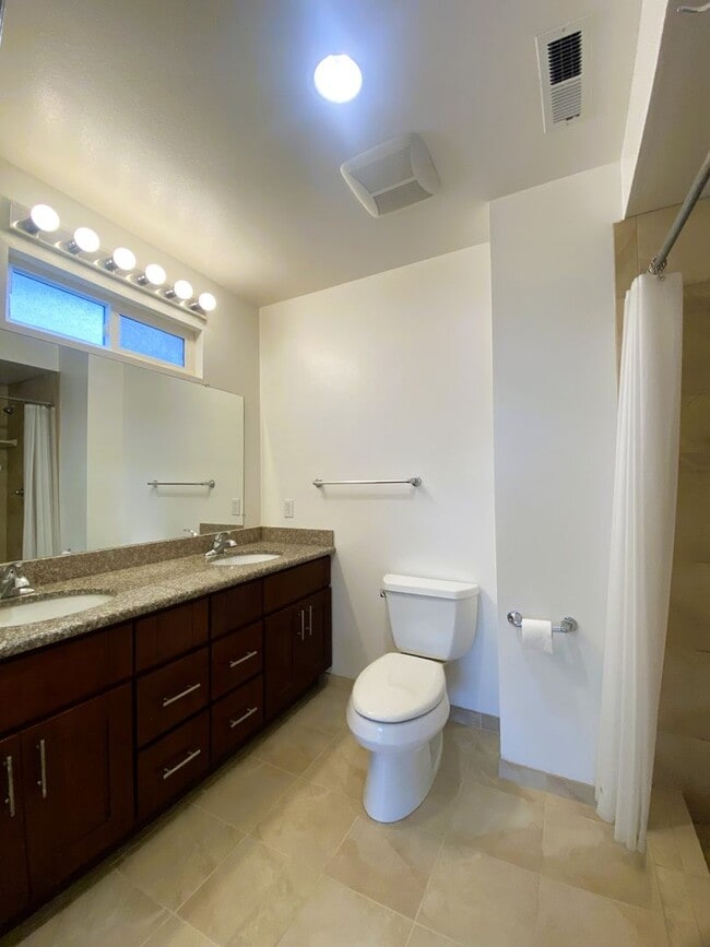 Building Photo - Lovely 3-bedroom home for rent in Fremont - Sundale!