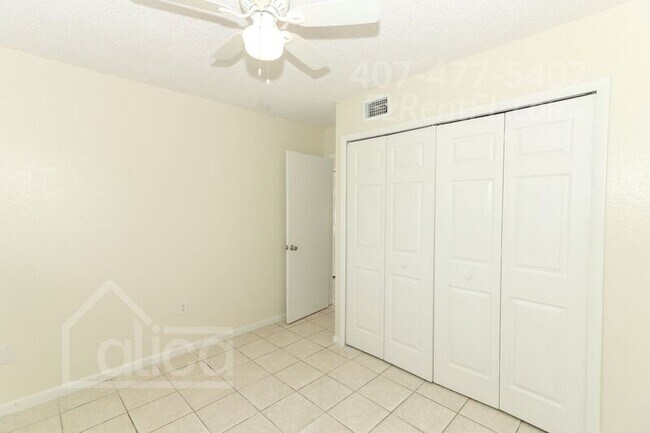 Building Photo - 1828 Blossom Terrace