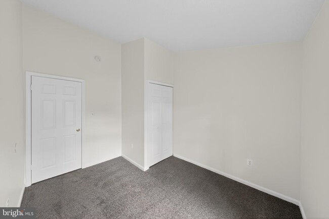 Building Photo - 1015 St Michaels Dr