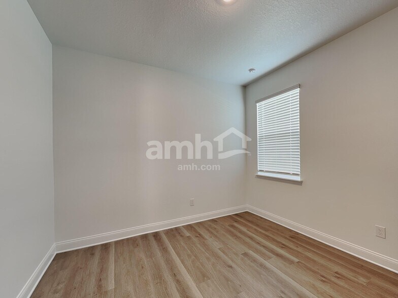 Building Photo - 15156 Serenity Wy