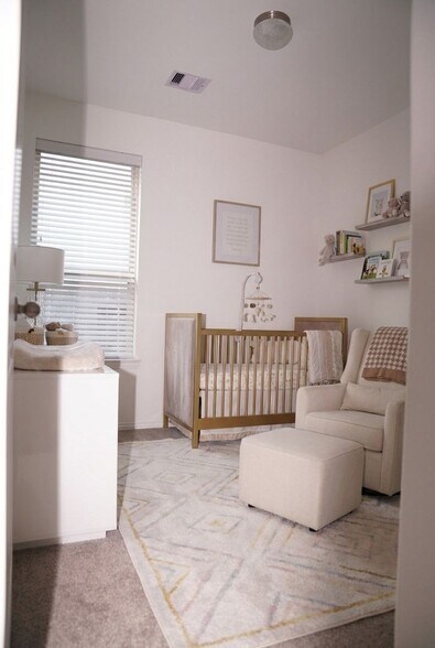 Building Photo - 137 Emory Birch