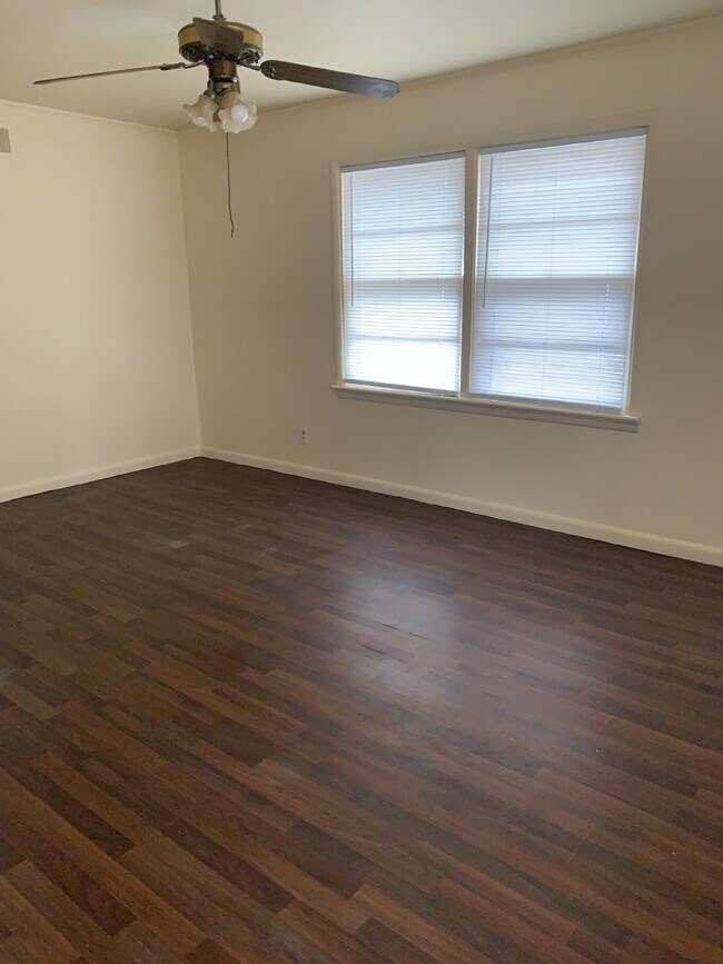 Building Photo - Cozy 2 Bedroom Apartment with 800 sqft in Jonesboro, AR - A Must-See Rental Property!