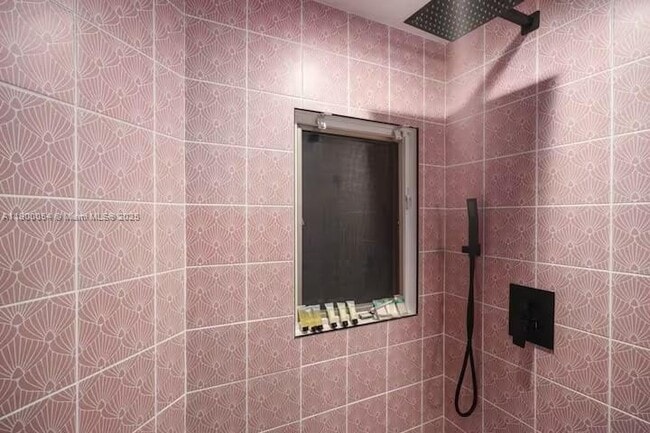 Building Photo - 2827 S Indian River Dr