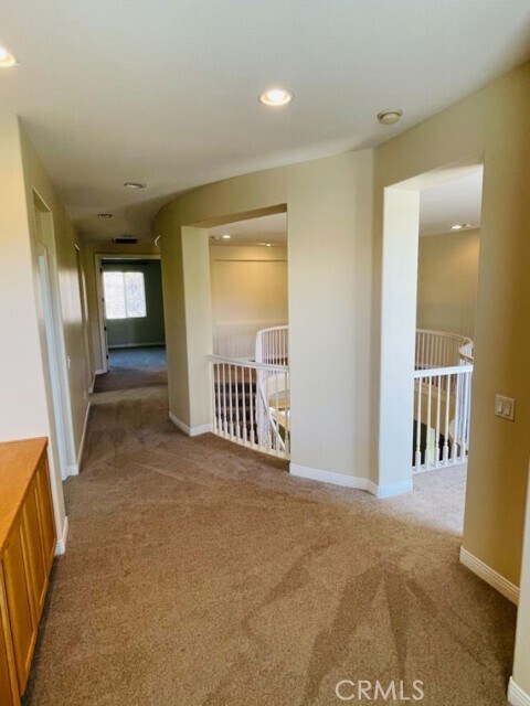 Building Photo - 1574 Glencrest Dr