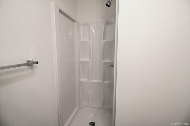 Building Photo - 358 Concord Ln