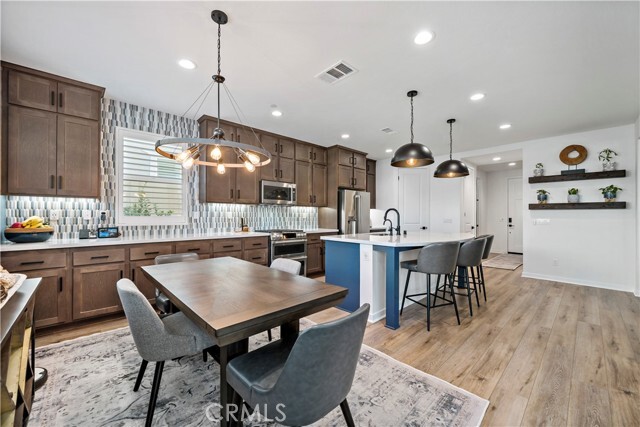 Building Photo - 32230 Penstemon Wy