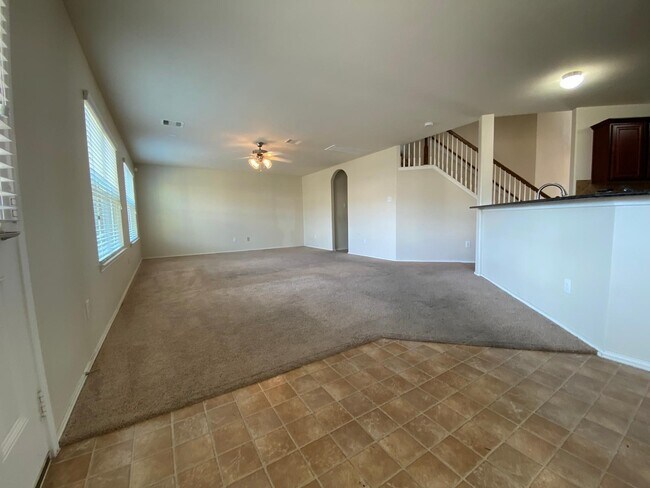 Building Photo - 1515 Daffodil Rd