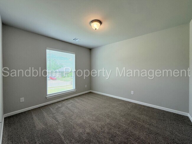 Building Photo - For Lease | Bixby | Available Now!