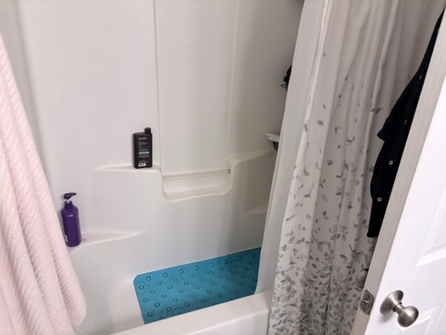 Building Photo - 5724 Clearbay Ln