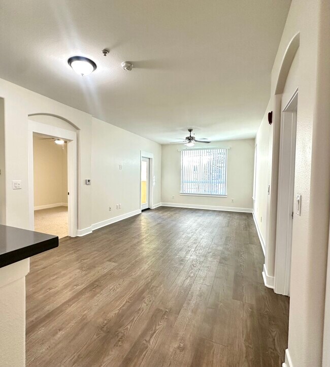 Building Photo - 24595 Town Center Dr