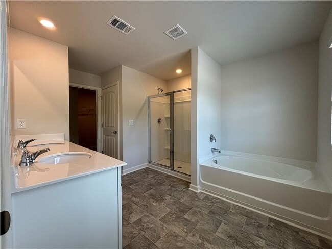 Building Photo - 472 Stoneybrook Dr