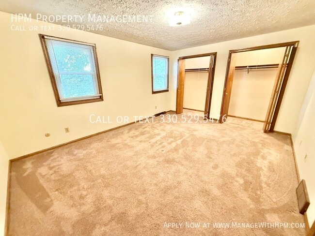 Building Photo - 2379 Ashdale St NW
