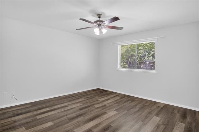 Building Photo - 534 Canary Ln
